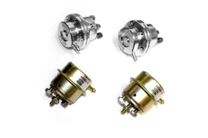 <p>A pair of replacement piston actuators for the Nissan 350Z which can be adjusted to suit the operational requirements by changing the internal springs. These actuator are suitable replacements for any APS single or twin aftermarket turbo setup that utilizes an actuator with a removeable bracket and turnbuckle and a 1" straight rod. (In the image the OEM actuators are shown for comparison only. These are not supplied or available to order).&nbsp;If you do not require a pair of actuators i.e.&nbsp;for a single turbo installation please see FMPAC350ZS below.</p>