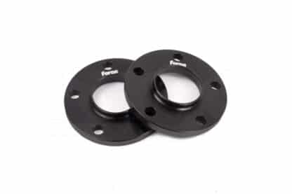 please ensure the spacer fits flat to the back of the wheel.&nbsp;Please also test for clearance after fitment at the wheel arch under full right and left wheel lock.&nbsp;These spacers are priced and sold per pair.</strong>&nbsp;<strong>These wheel spacers are hubcentric</strong></p>