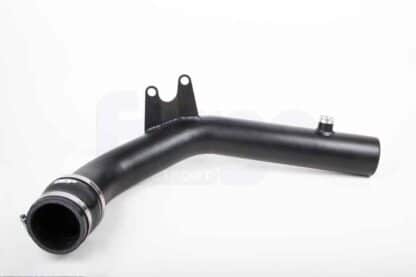&lt;p&gt;This Forge Motorsport mandrel bent aluminium pipe replaces the original Ford plastic pipe between the intake and turbo inlet at the rear of the engine bay. Not only does it lift the appearance of the engine bay