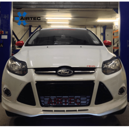 Deep Air-Ram scoop is the full depth of the bumper gap