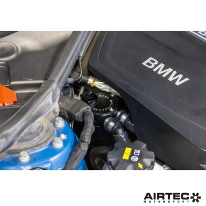 baffle and dipstick and detaches to allow easy maintenance. It comes with a comprehensive fitting kit that includes all fixtures and fittings