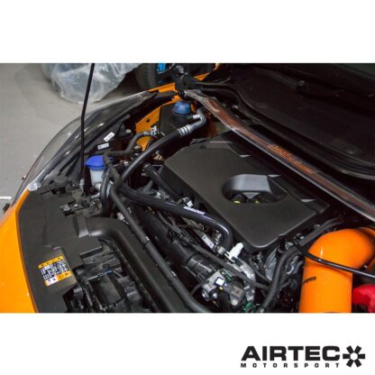 which allows the catch can to attach neatly in place.The can itself features an internal baffle and dipstick