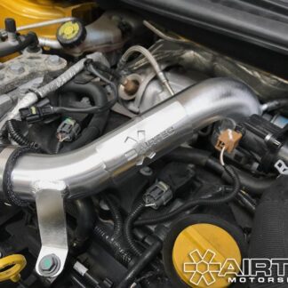 <p>AIRTEC Motorsport hot side boost pipe for Renault Clio.</p><p>Features of hot side:</p><ul><li>Designed to increase air flow with no kinks and a less restrictive pipe - To fit standard and AIRTEC intercooler kits</li><li>Will not fit with Ultra racing strut brace (Will require spacers)</li><li>Only available in Pro-Series Black</li></ul><p>AIRTEC Part No: ATMSREN1</p>