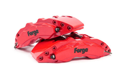 &lt;p&gt;This kit is suitable for &lt;strong&gt;BMW E90 series M3 variants.&lt;/strong&gt;&nbsp;The discs of this big brake kit are grooved to remove braking residue&nbsp;and maintain optimum performance. Included in the kit are Forge &lt;a href=&quot;https://www.forgemotorsport.co.uk/Brakes/Brake_Lines.html&quot; target=&quot;_blank&quot;&gt;braided brake&nbsp;hoses&lt;/a&gt;