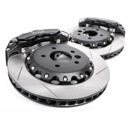 &nbsp;as long as they are fitted with 18inch or larger wheels. The discs of this big brake kit are grooved to remove braking residue&nbsp;and maintain optimum performance. Included in the kit are Forge <a href="https://www.forgemotorsport.co.uk/Brakes/Brake_Lines.html" target="_blank">braided brake&nbsp;hoses</a>