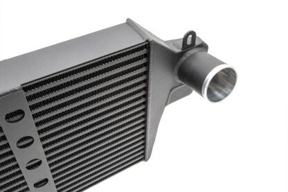 several different core options and constructions were tested and evaluated before settling on this tube and fin core approximately 695x311x62mm.&nbsp;&lt;/p&gt;
