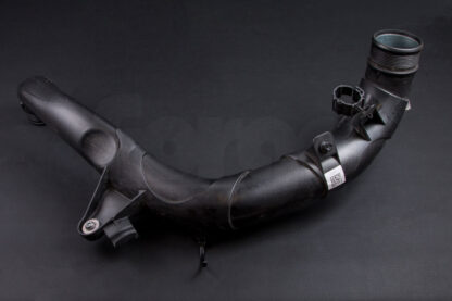 <p>Full mandrel bent single piece hard pipe with larger bore size for<strong> increased flow. </strong>This ensures high amounts of air are discharged from the turbo charger and therefore<strong> releasing the full potential of your engines capabilities.&nbsp;</strong>Unlike the OEM discharge pipe that is prone to failure from increased boost or many heat cycles