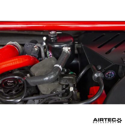 which allows the catch can to attach neatly in place.The can itself features an internal baffle and dipstick