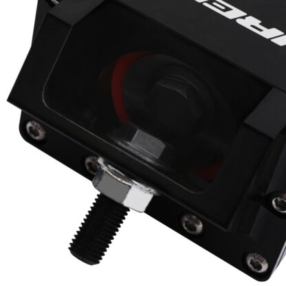 Bolts included with this product must be checked for tightness before installation.