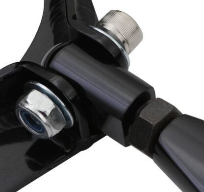Noticeably enhances steering response