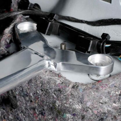 Manufactured from highest quality and strength aluminium to help reduce weight without compromising strength