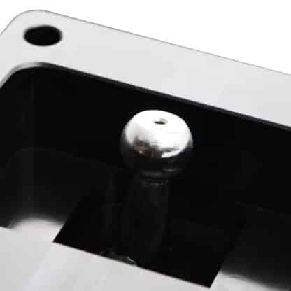 Steel base with an alloy shaft for maximum strength