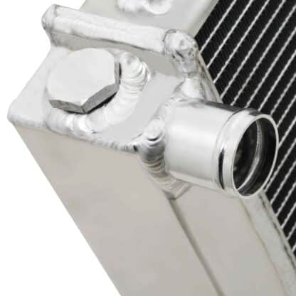 We recommend all cooling components are fitted by a qualified mechanic to ensure the correct fitment