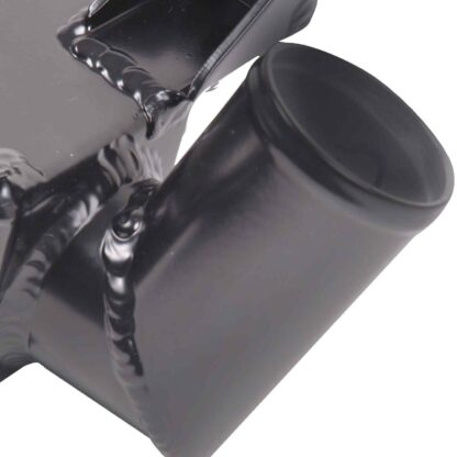 Tube and fin design for good heat transfer properties with low weight and low pressure drop across its core.