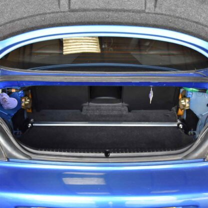 Please ensure the vehicle is parked on a level surface when installing this item