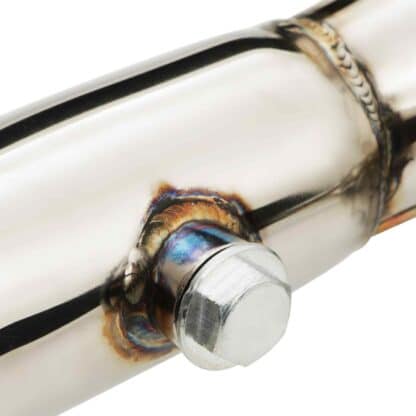 Fully polished to complement the legendary high revving F series engine