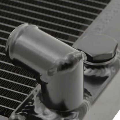 Black radiator designed to optimise heat dissipation