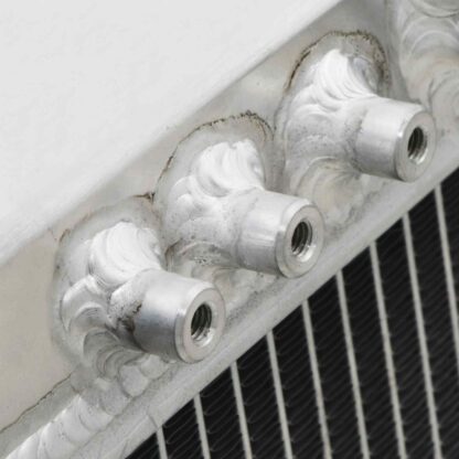 Large aluminium core will achieve significantly more cooling capacity compared to the standard radiator