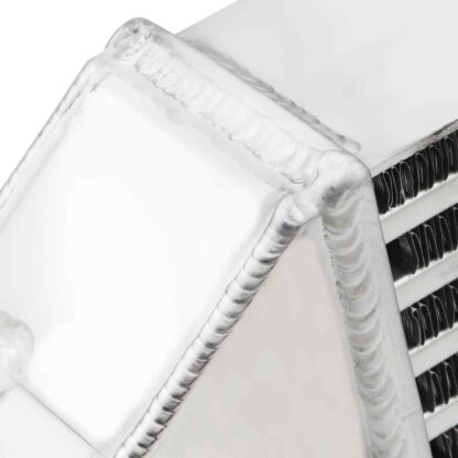 Aluminium bar and plate design intercooler core for additional core strength