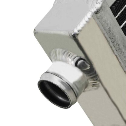 We recommend all cooling components are fitted by a qualified mechanic to ensure the correct fitment