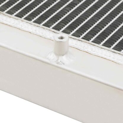 Oversized radiators optimise heat dissipation