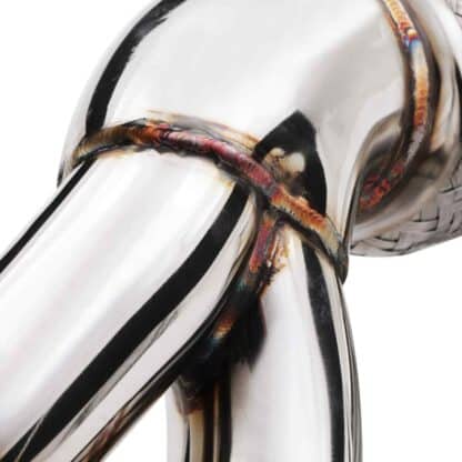 Built in flexi joint helps reduce exhaust strain