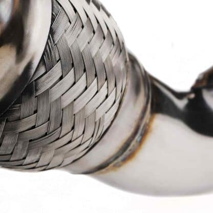 Built in flexi joints to reduce strain on your exhaust