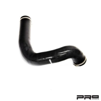 This enlarged cold side pipe made from silicone is an upgrade for our AIRTEC Motorsport big boost pipe kit.It replaces the cold side aluminium hard pipe and silicone connectors with a single piece