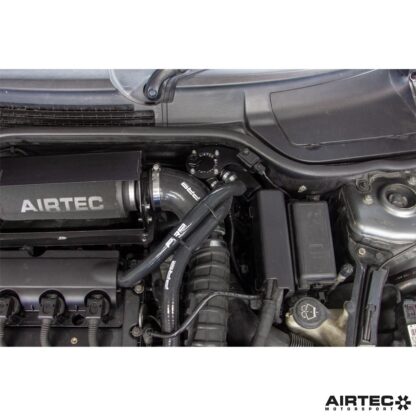 and detaches to allow easy maintenance. It comes with a comprehensive fitting kit that includes all fixtures and fittings