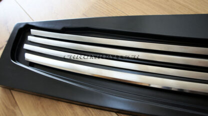 Chromiumtech Discovery 3 and 4 Freelander Rear Bumper Protector Trim - Polished Stainless Steel