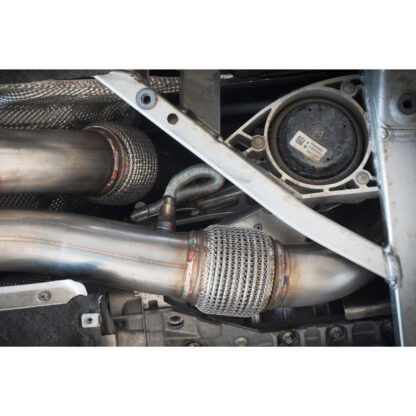 Fits to standard M4 exhaust (Pre-PPF models only) and the Cobra Sport primary cat back exhaust (BM104TP84). Does not fit M4 Competition model. (Requires 2 x BMW gasket - part number 18307851168 - not included).