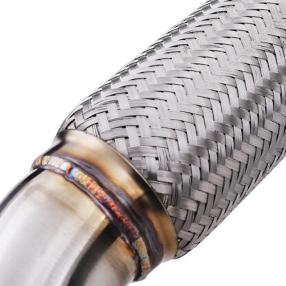 2.5″ bore throughout for optimum exhaust flow