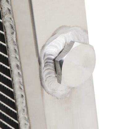 Oversized radiators optimise heat dissipation