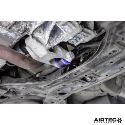 aimed at fast road and track use. Fitting takes just 30 minutes and it is supplied with detailed installation instructions.&nbsp;Features:CNC-machined from solid billet aluminium