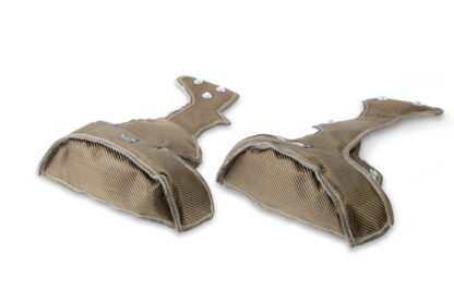 535i. This kit includes 2 blankets