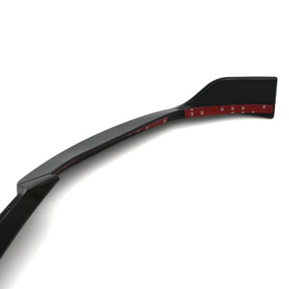 more aggressive look whilst aiding downforce and handling characteristics.
