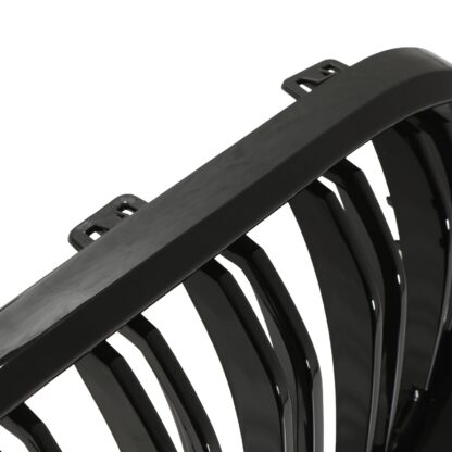 Double slat style kidney grilles