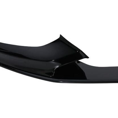 – Rear Spoiler
