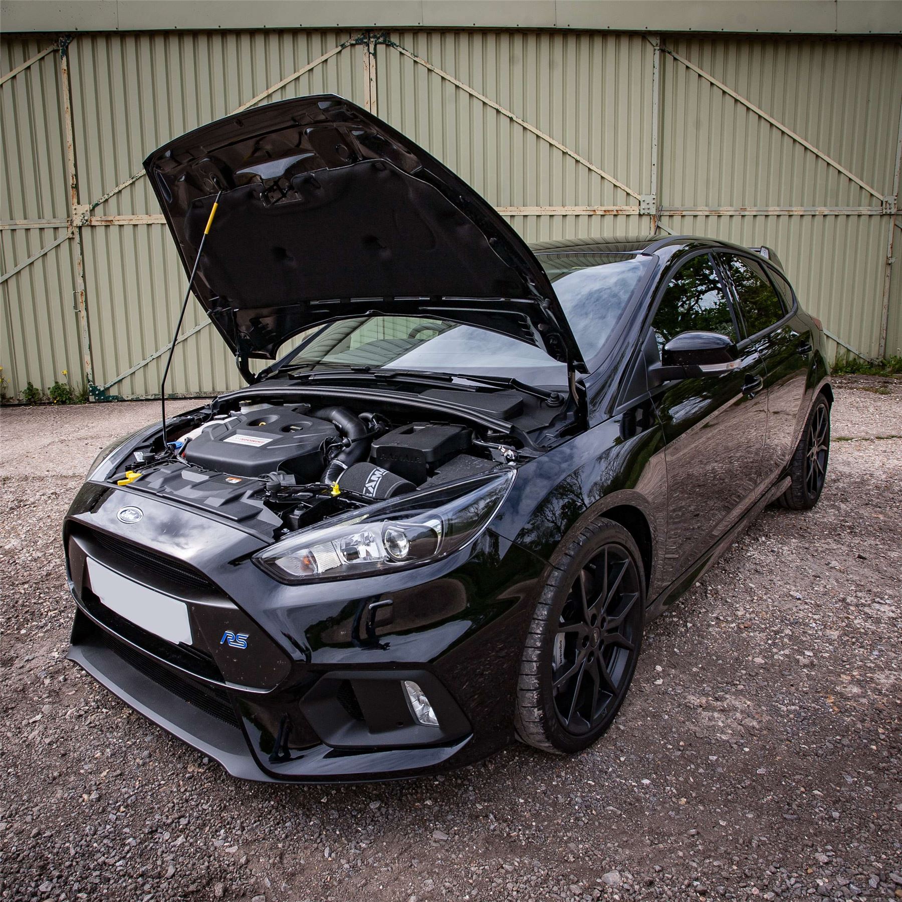 This Performance intake kit is designed to fit the 2015 – 2019 Ford Focus MK3 2.3T Ecoboost RS. Please note alternative silicone colours of red and blue are available.  Features  Improves performance and throttle response Enhanced induction and turbo sound Full fitting kit and instructions Easy to clean using our filter maintance kit - CK-003  What Does It Do? This performance intake kit allows improved air flow and sound over the standard restrictive factory equipment. What Will I Get? Ramair Filters utilise the top-quality components in all their kits see below for what this kit will include:  Black powder coated heat shield Ramair foam filter Black silicone couplers Black powder coated hard intake pipe Full fitting kit with easy step by step instructions  If you have any queries on this product fitment then please contact us via 01793 296 344 or on our live chat and one of our brand associates will be more than happy to assist.