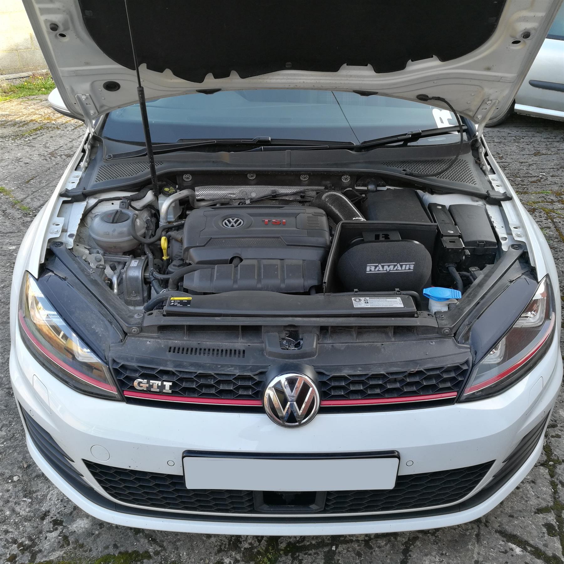 This Performance intake kit is designed to fit the 2.0 TSI (EA888) engine found in the Volkswagen