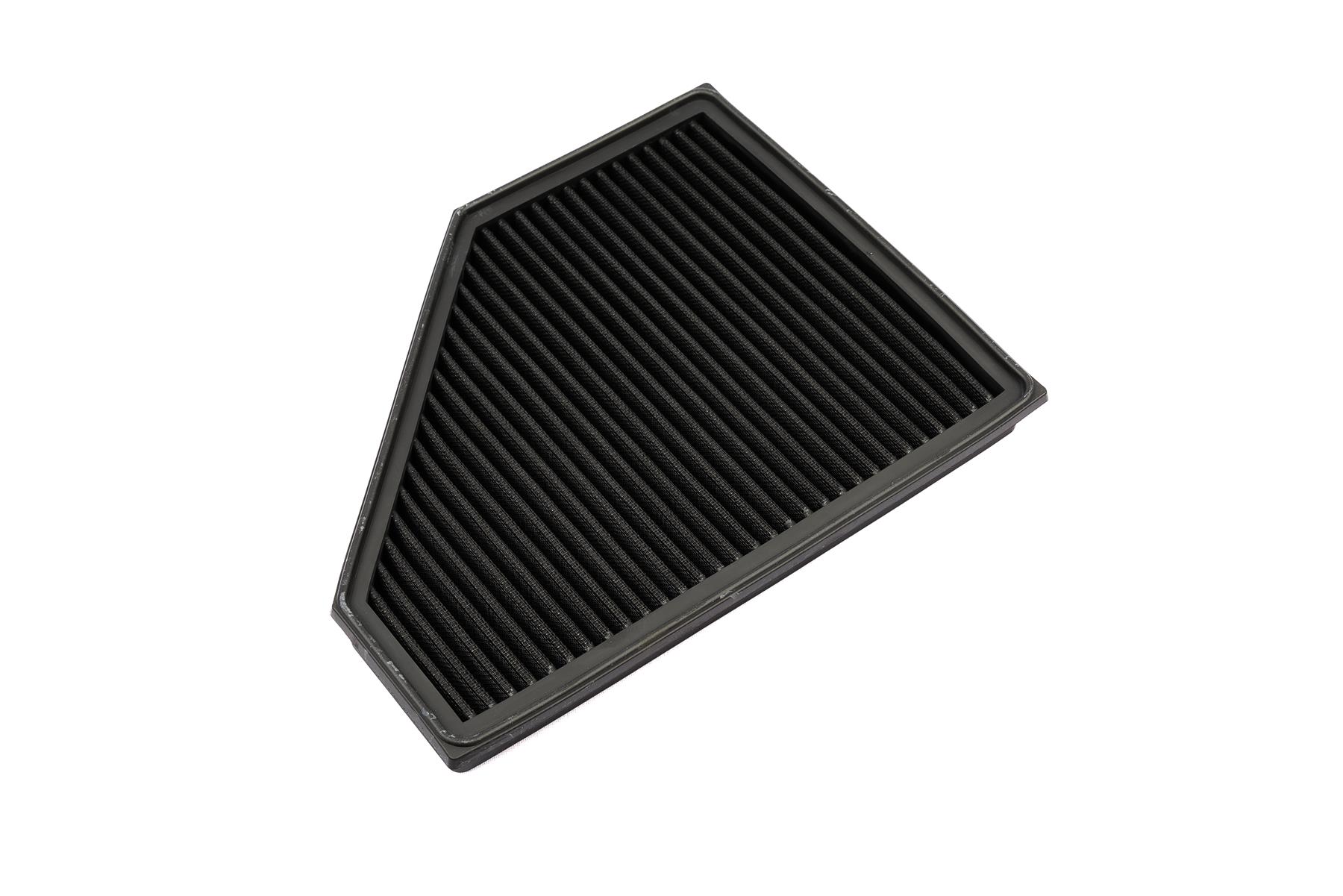 <p><em>This is a replacement panel filter for BMW. For a full list of fitments see compatibility chart.</em></p> <p><strong><em>Features</em></strong></p> <ul> <li><em>High flow