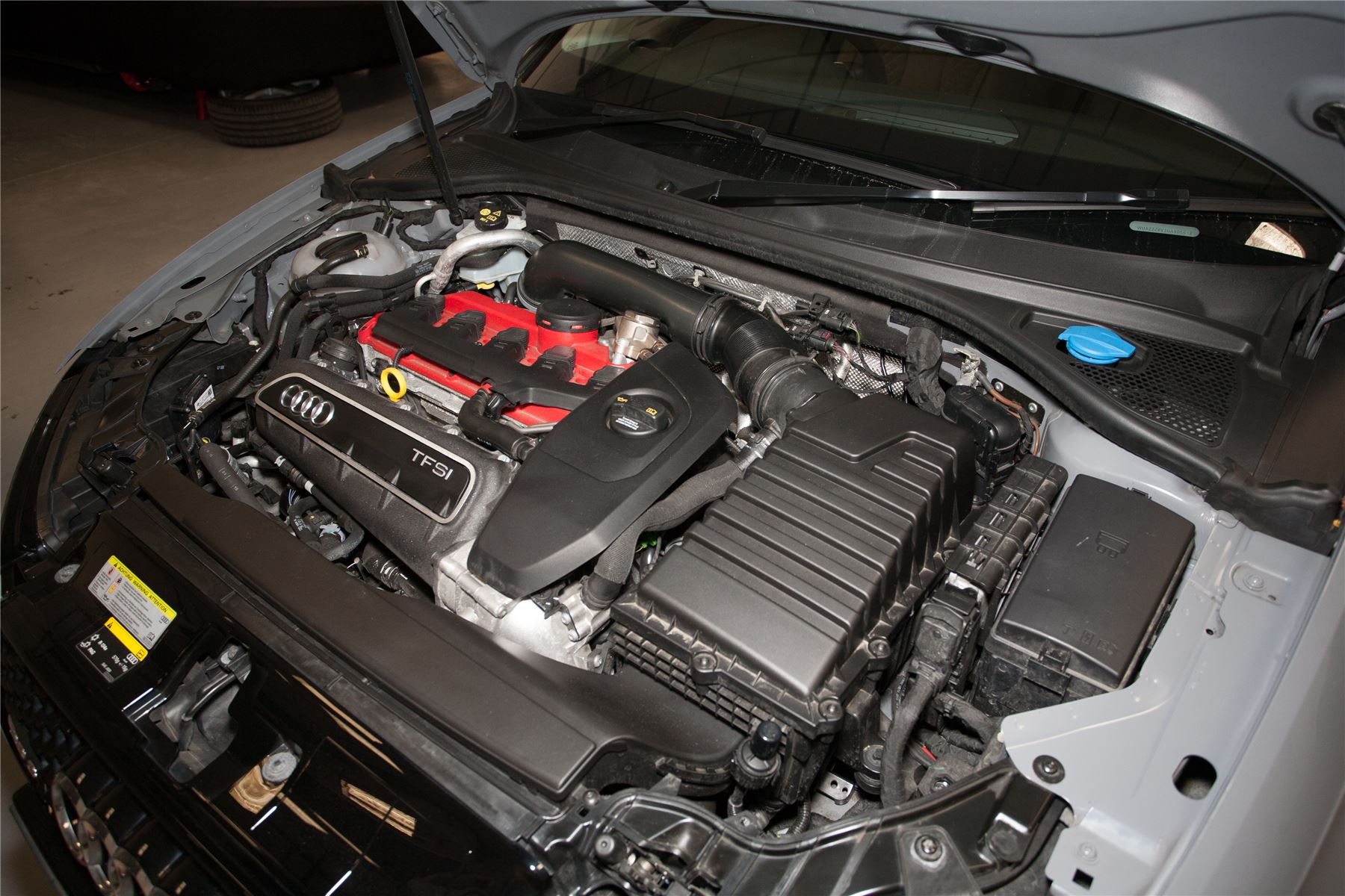This is an induction kit for the Audi RS3 8V 2.5L TFSI 2013-2016 (RHD models only)  Features  This kit mounts to standard factory mounting points and rubbers.  The heat shield helps maintian low intake temperatures by providing a barrier between the air filter and the rest of the engine bay. This kit directs the air from the factory cold feed around the cone filter. Twin-tangential velocity stack