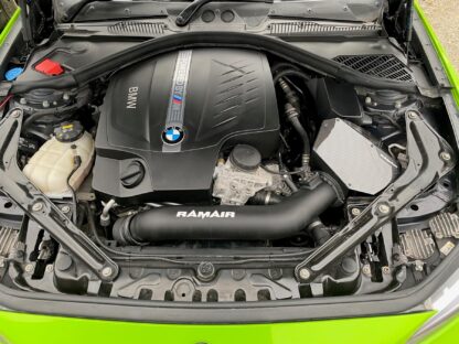 This performance intake kit is designed to fit BMW M2