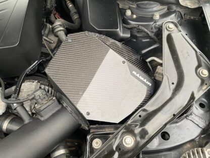 This performance intake kit is designed to fit BMW M2