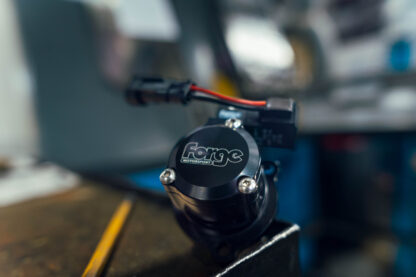 <li><strong>High-Quality Construction: </strong>Made from certified aerospace-grade aluminium billet