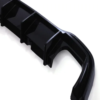 Gloss black finish to complement your Golf's paintwork