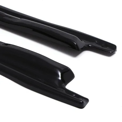 Finished in gloss black to accent your car's paintwork