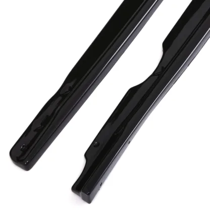 Finished in gloss black to accent your car's paintwork