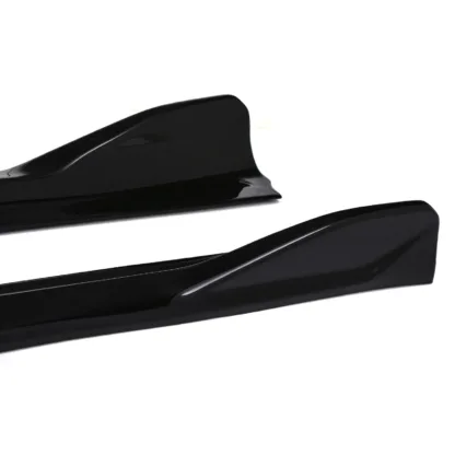 Finished in gloss black to accent your car's paintwork
