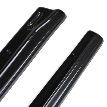 Finished in gloss black to accent your car's paintwork